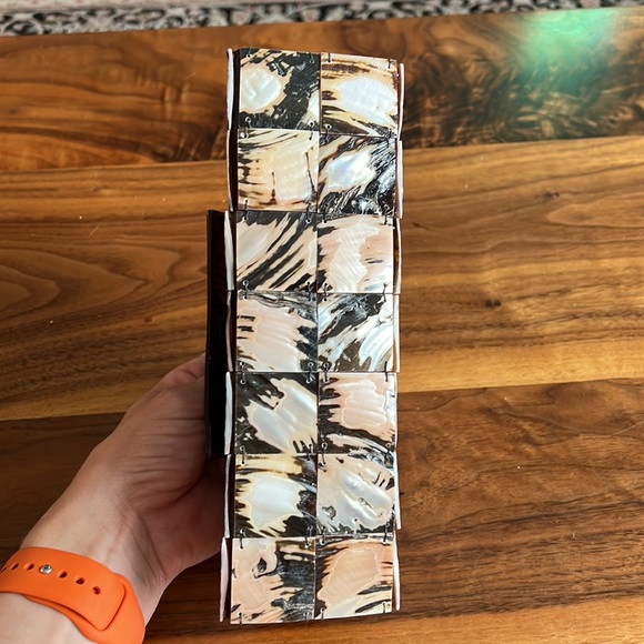 Shiraleah Shell Clutch - Picture 4 of 5